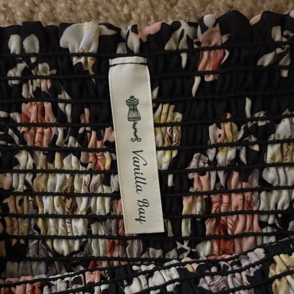 Vanilla Bay Black Floral Smocked Top - Picture 2 of 3